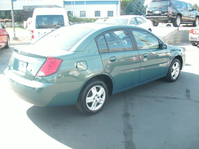 Saturn Ion SLE - ONE Owner Clean Carfax Sedan