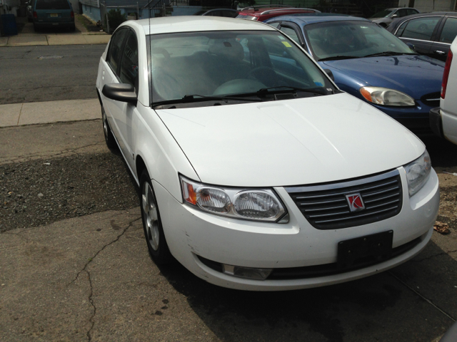 Saturn Ion 4dr Quad Cab 140 WB Sedan