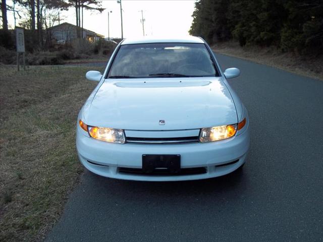 Saturn L Series 2000 photo 1