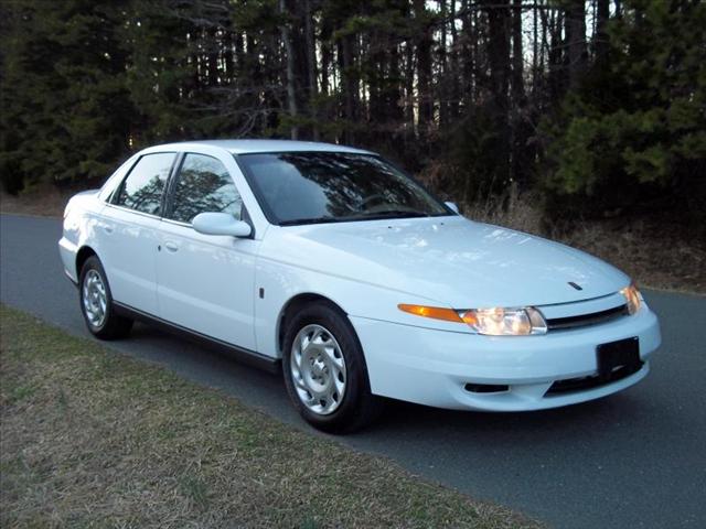 Saturn L Series 2000 photo 2