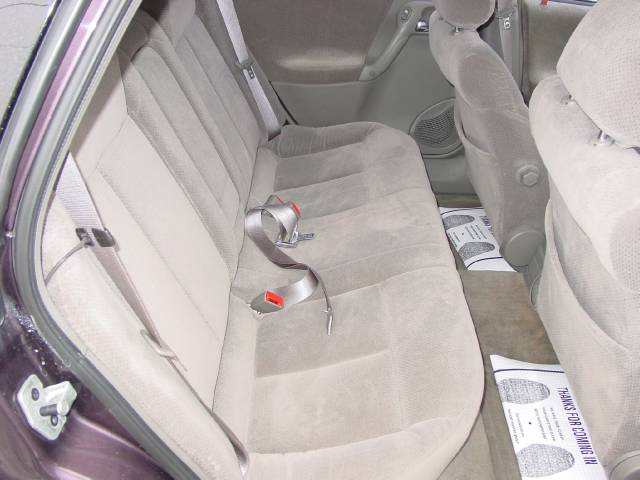 Saturn L Series 2000 photo 5