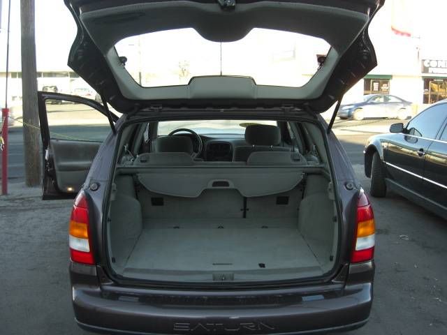 Saturn L Series 2000 photo 2