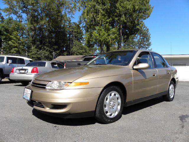 Saturn L Series 2000 photo 2