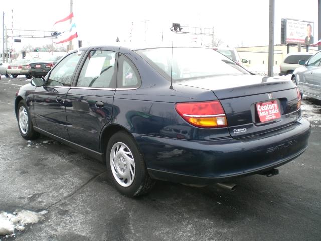 Saturn L Series 2000 photo 1