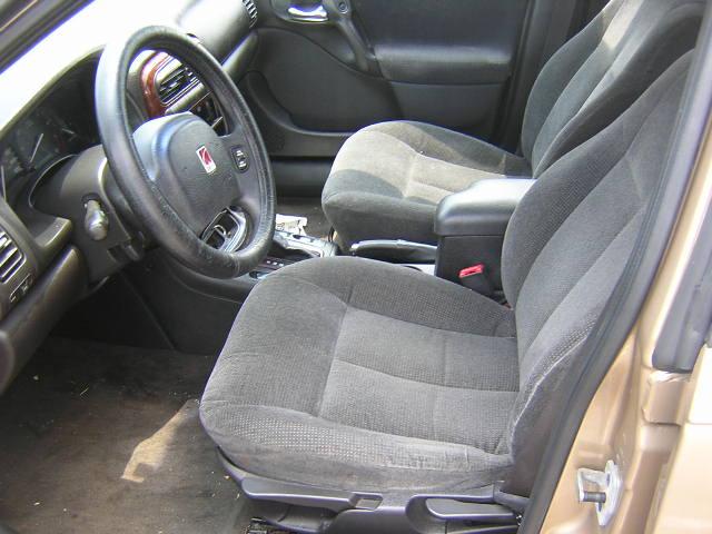 Saturn L Series 2000 photo 3