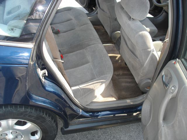 Saturn L Series 2000 photo 4