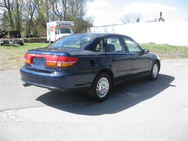 Saturn L Series 2000 photo 4