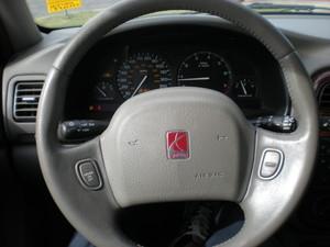 Saturn L Series 2000 photo 2