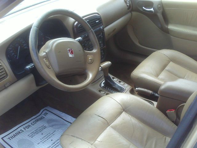 Saturn L Series 2000 photo 2