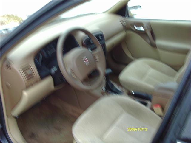 Saturn L Series 2000 photo 5