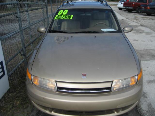 Saturn L Series 2000 photo 1