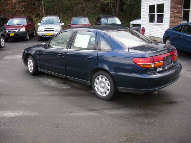 Saturn L Series 2000 photo 3