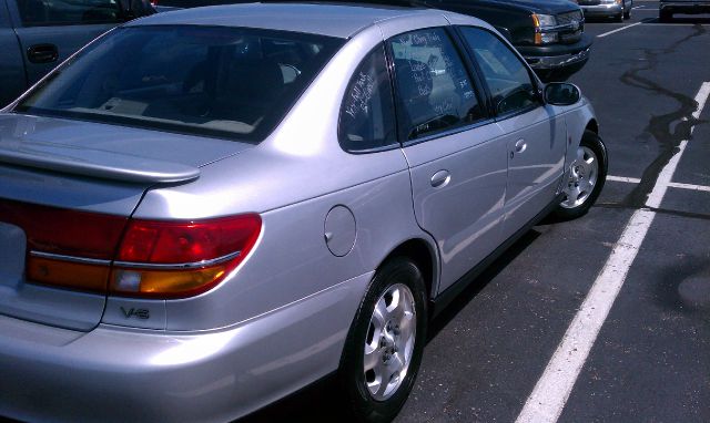 Saturn L Series 2001 photo 2