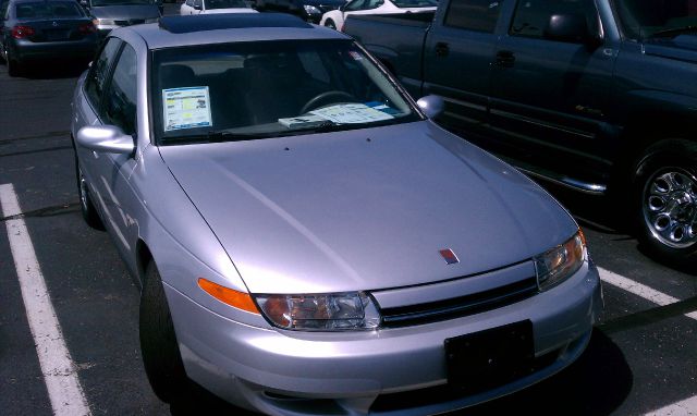 Saturn L Series 2001 photo 4