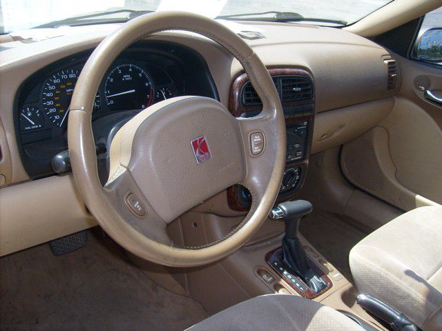 Saturn L Series 2001 photo 8