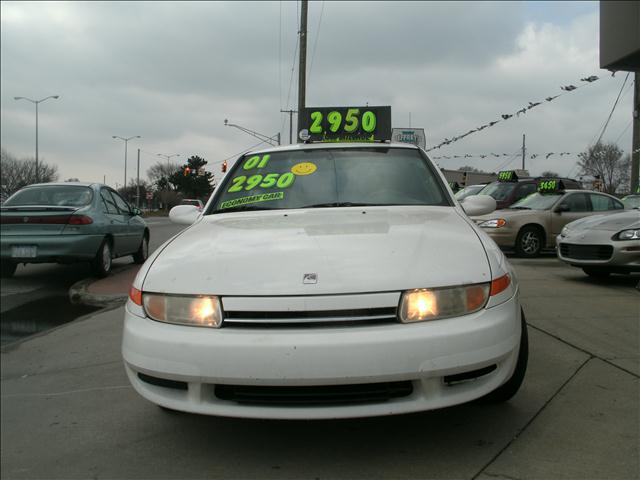 Saturn L Series 2WD Eddie Bauer Sedan