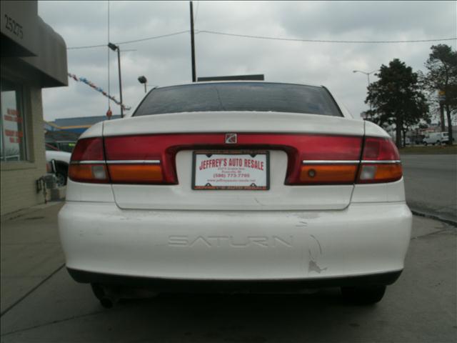 Saturn L Series 2001 photo 2