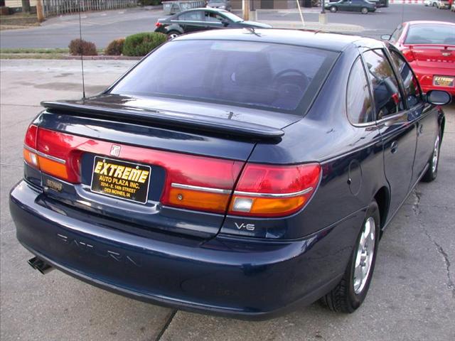 Saturn L Series 2001 photo 2