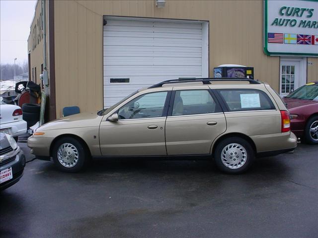 Saturn L Series 2001 photo 2