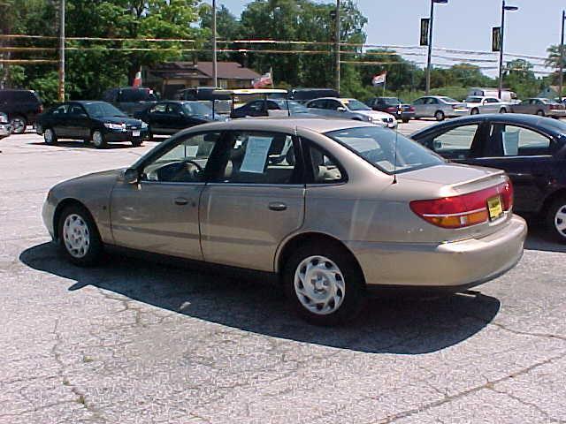 Saturn L Series 2001 photo 1