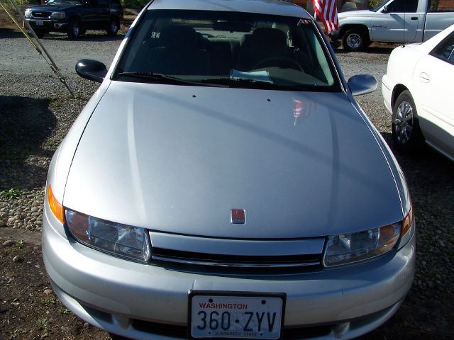 Saturn L Series 2001 photo 2