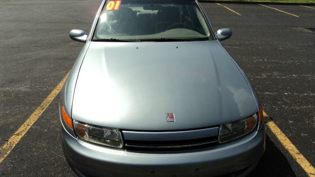 Saturn L Series 2001 photo 2