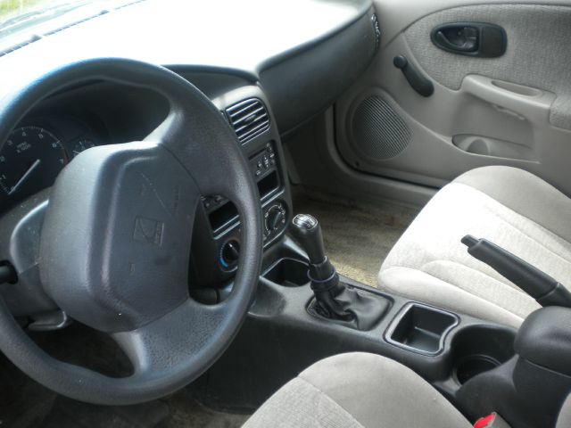 Saturn L Series 2002 photo 4