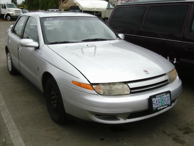 Saturn L Series 2002 photo 1