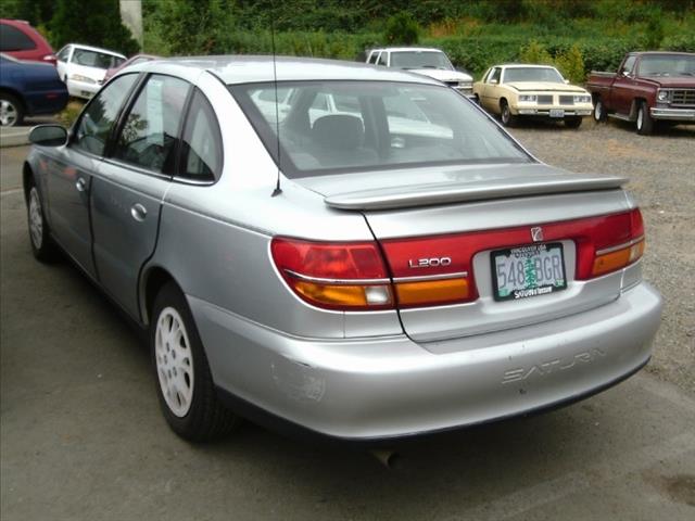 Saturn L Series 2002 photo 4