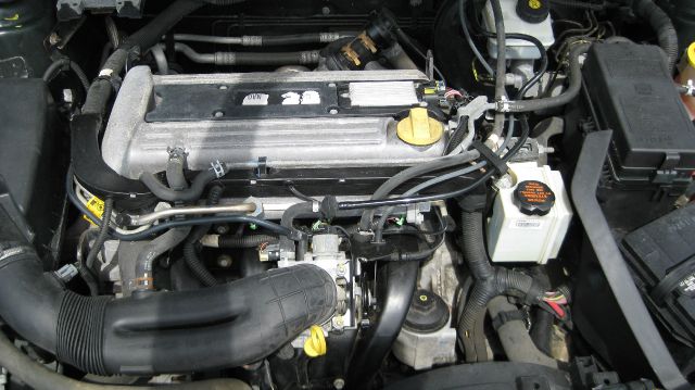 Saturn L Series 2002 photo 8