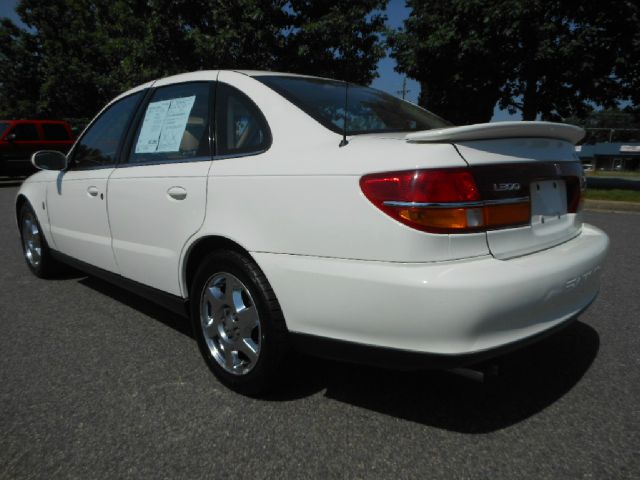 Saturn L Series 2002 photo 10