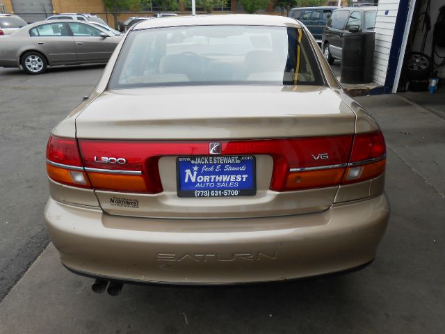 Saturn L Series 2002 photo 6