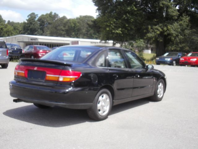 Saturn L Series 2002 photo 2