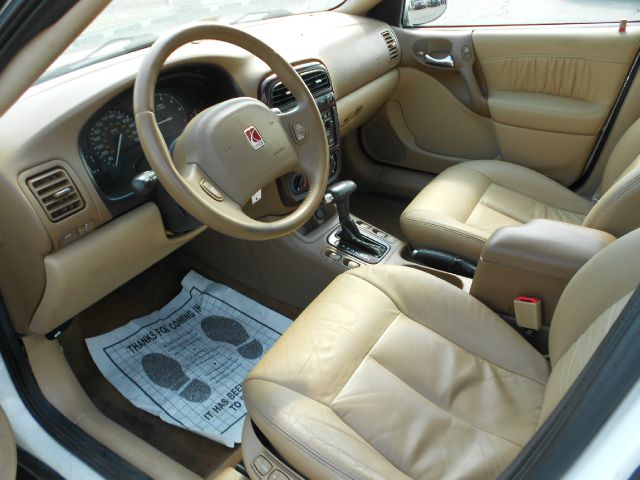 Saturn L Series 2002 photo 11