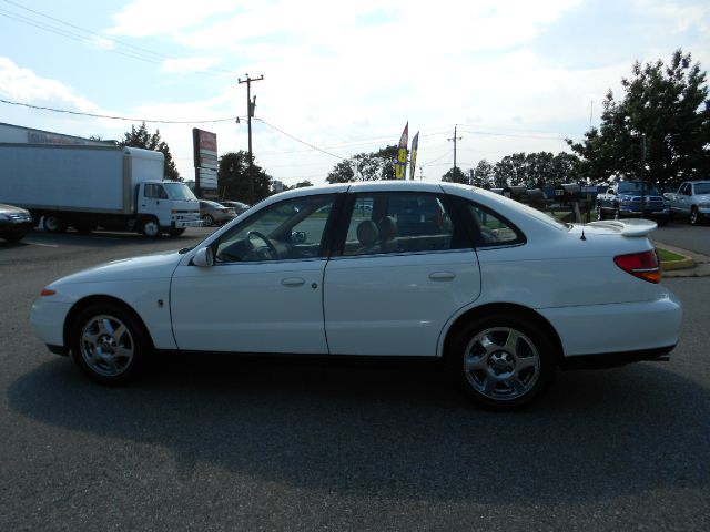 Saturn L Series 2002 photo 4