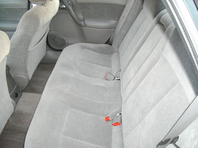 Saturn L Series 2002 photo 3