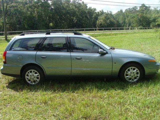 Saturn L Series 2002 photo 2