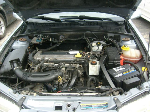 Saturn L Series 2002 photo 1