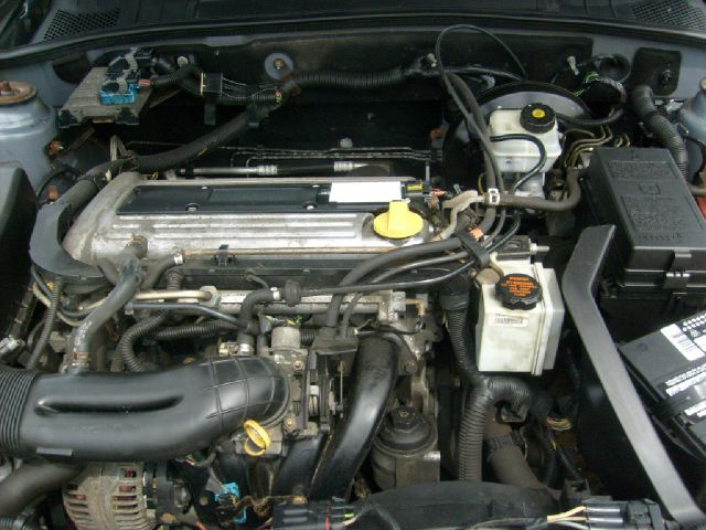 Saturn L Series 2002 photo 10