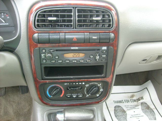 Saturn L Series 2002 photo 6