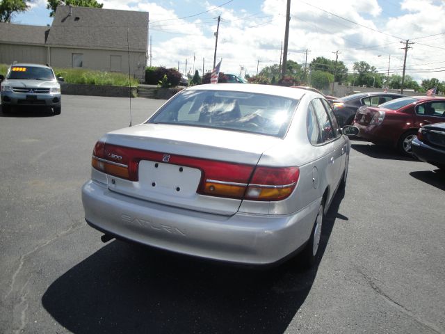 Saturn L Series 2002 photo 16