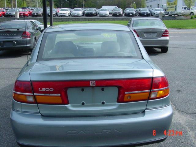 Saturn L Series 2002 photo 5