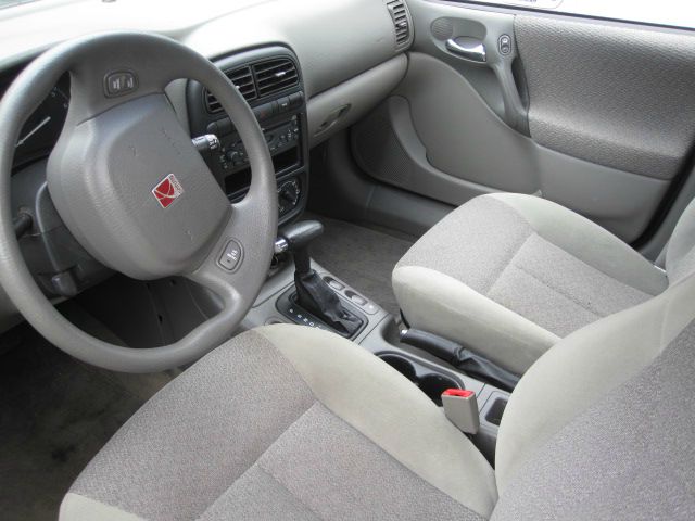 Saturn L Series 2002 photo 3