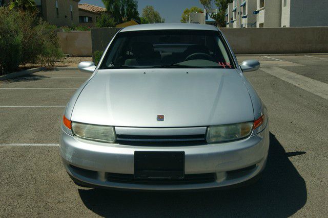 Saturn L Series 2002 photo 2