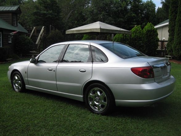 Saturn L Series 2003 photo 2