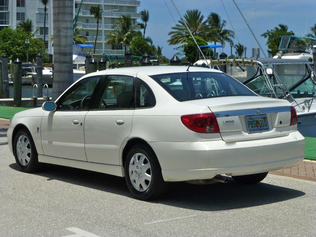 Saturn L Series 2003 photo 1