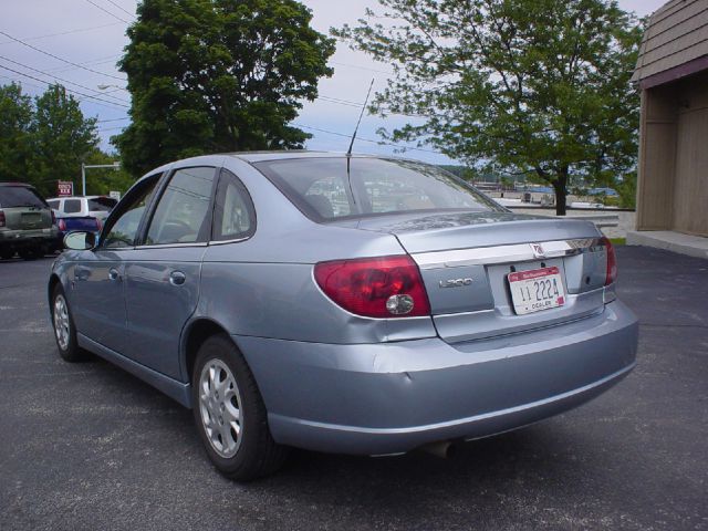 Saturn L Series 2003 photo 4