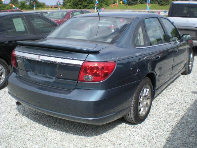 Saturn L Series 2003 photo 2