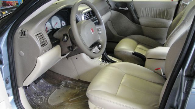 Saturn L Series 2003 photo 4