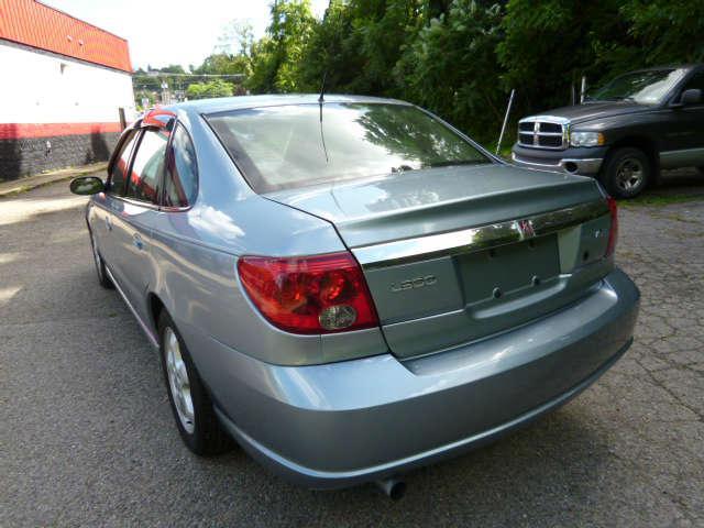 Saturn L Series 2003 photo 2